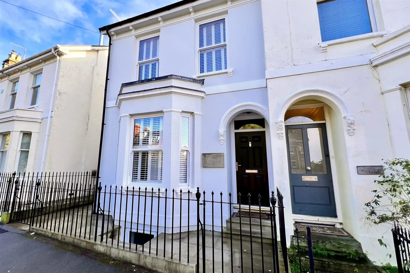 Welles Bourne Oakfield Street Tivoli