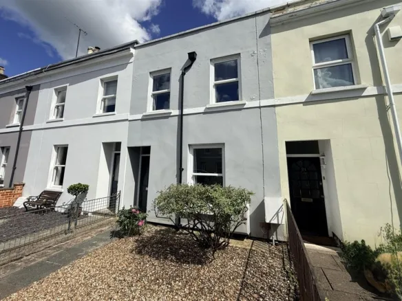 A typical style terrace in Tivoli Cheltenham - Read our guide